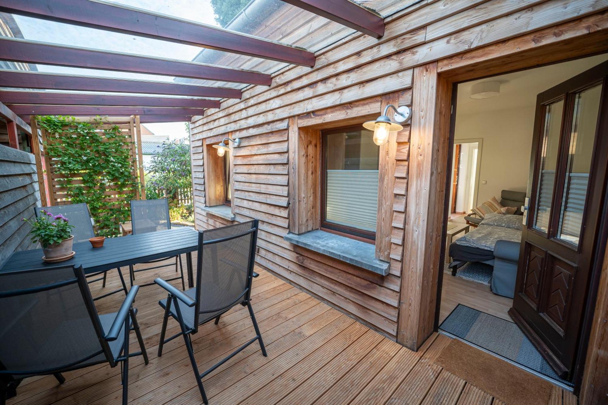 Haus Unterm Mammutbaum - Elberadweg Apartman Magdeburg Kültér fotó