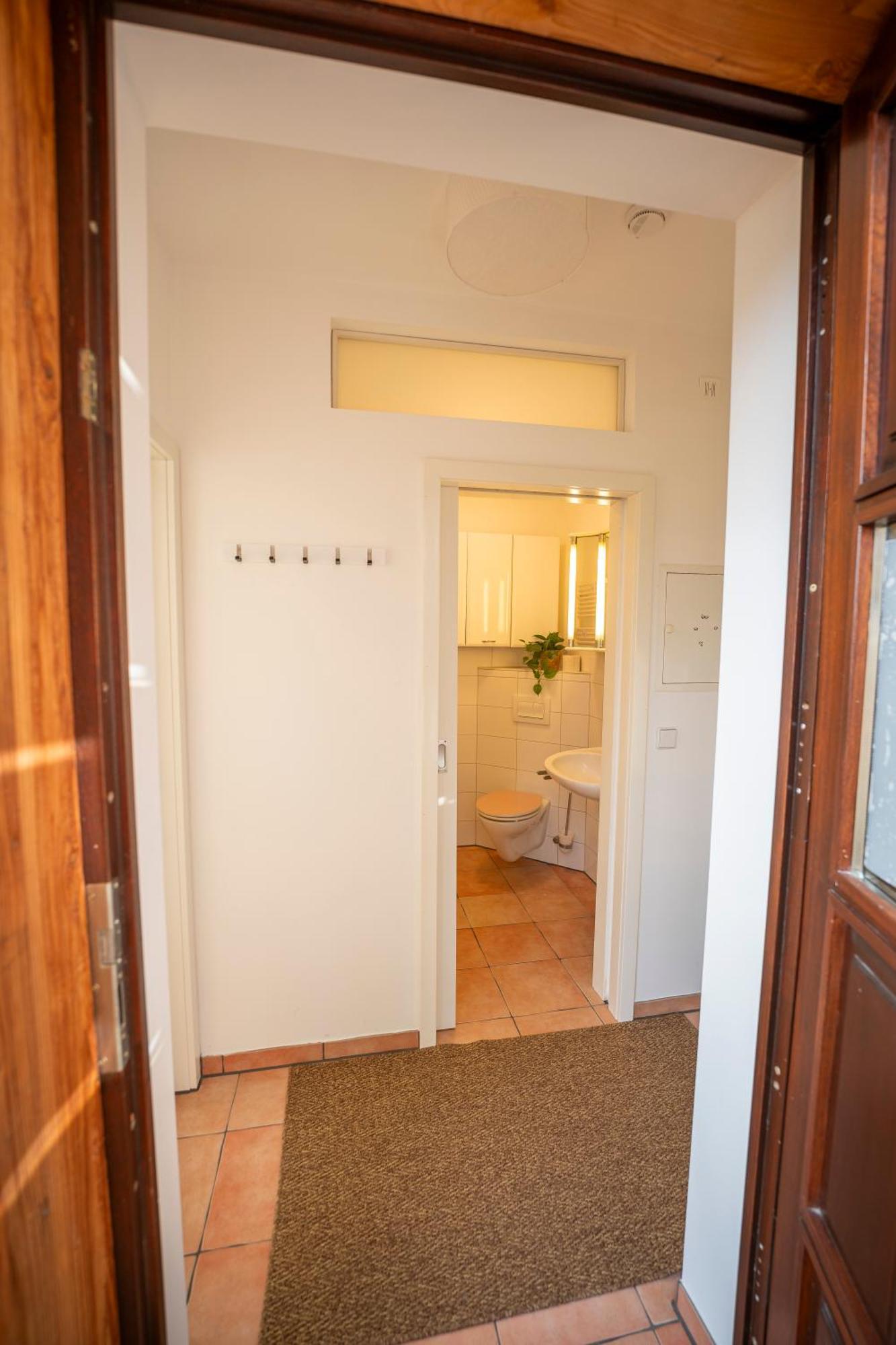 Haus Unterm Mammutbaum - Elberadweg Apartman Magdeburg Kültér fotó