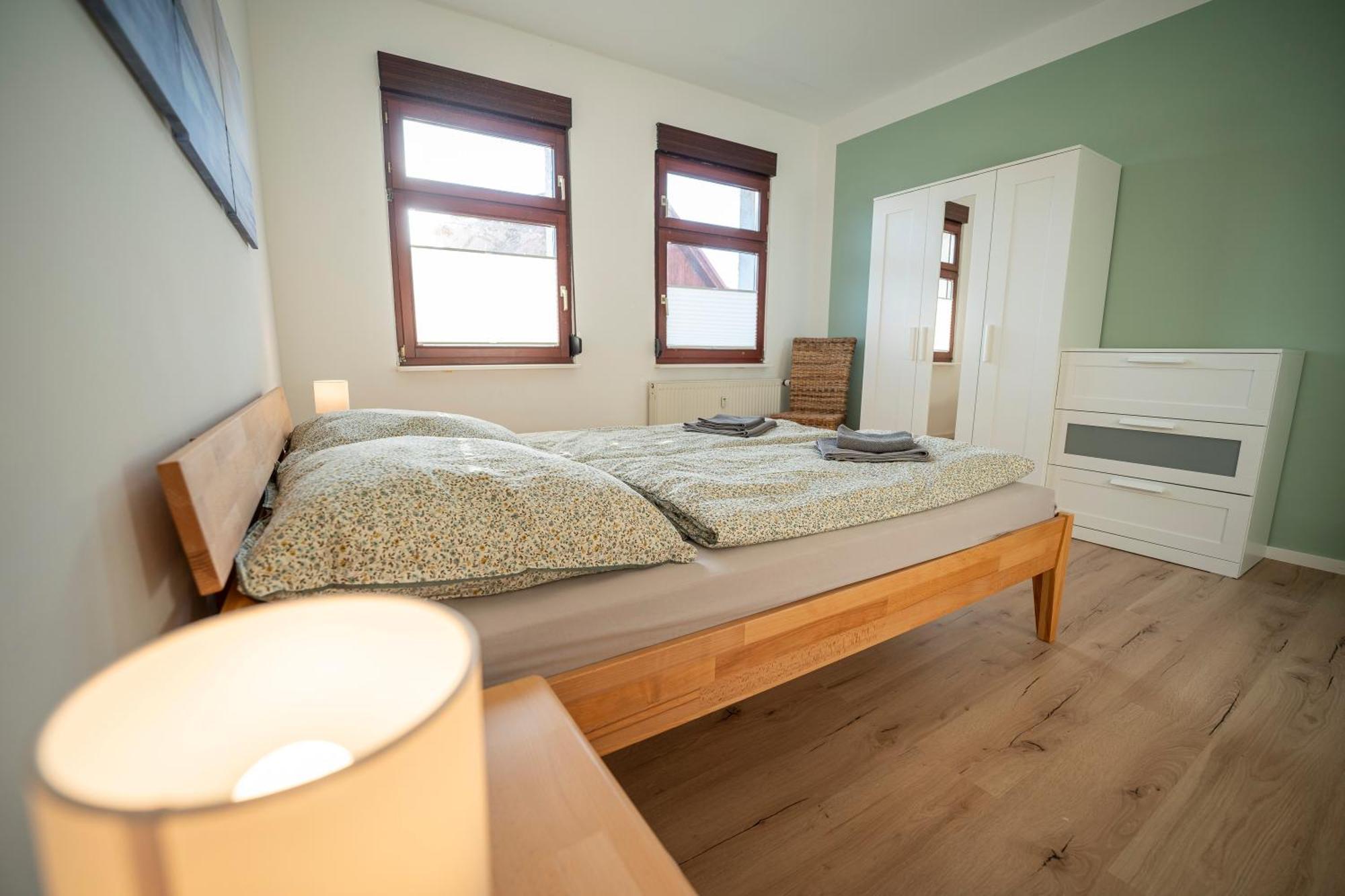 Haus Unterm Mammutbaum - Elberadweg Apartman Magdeburg Kültér fotó